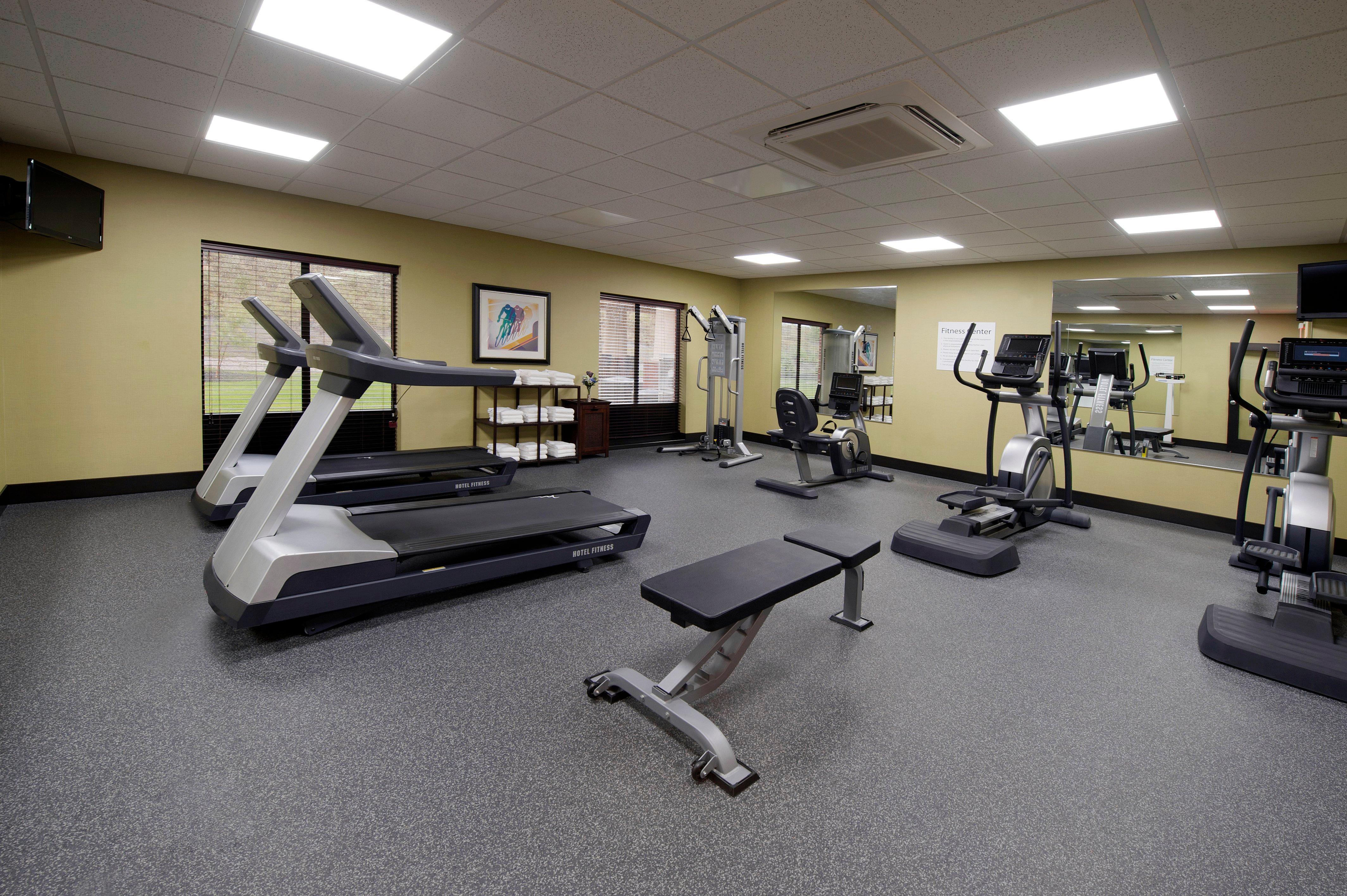 Holiday Inn Express Hotel & Suites Clearfield By Ihg Buitenkant foto